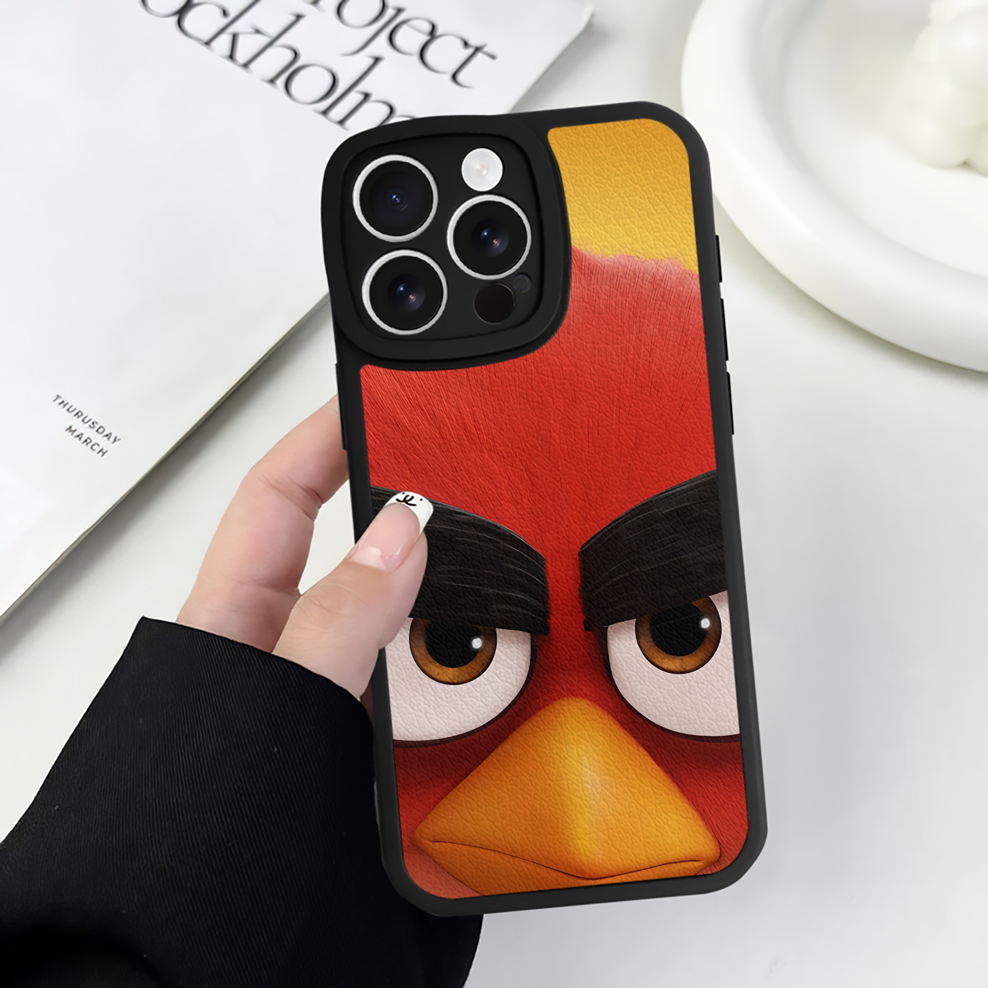 （画像用） Angry Birds アングリーバード 【iPhone 16シリーズ対応】シリコンスマホケース（レザー調） 材質：シリコン